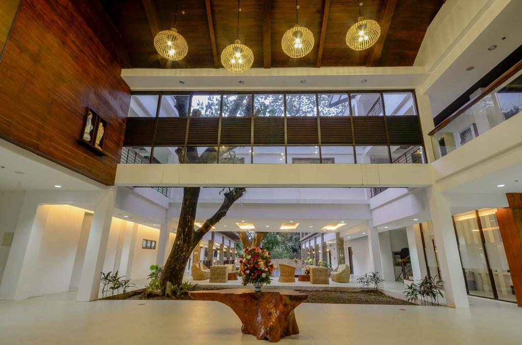 Marianne Hotel 3*